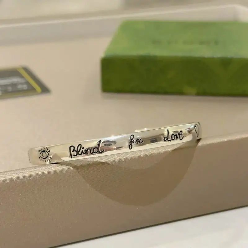 Gucci Bracelet 06yxh07